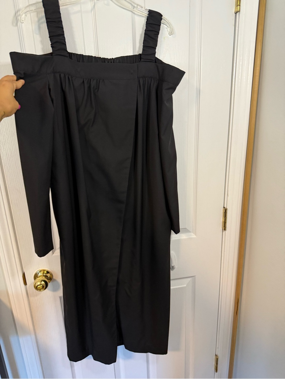 12Storeez Black Off-Shoulder Long Sleeve Dress with Ruffled Straps XS